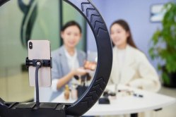 火蝠電商 | 直播電商下半場(chǎng)，機(jī)會(huì)在哪里？